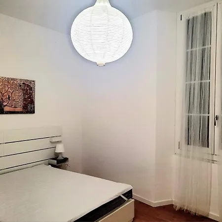 In The Historic Center * Génova